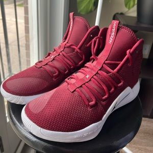 Brand new NIKE hyperdunk basketball shoes